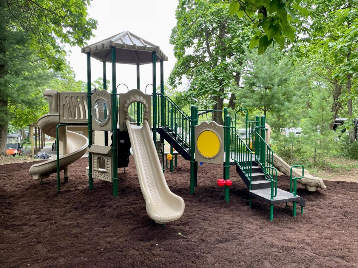Barnesville Lakewood Park Campground - Luxury Cabin מראה חיצוני תמונה