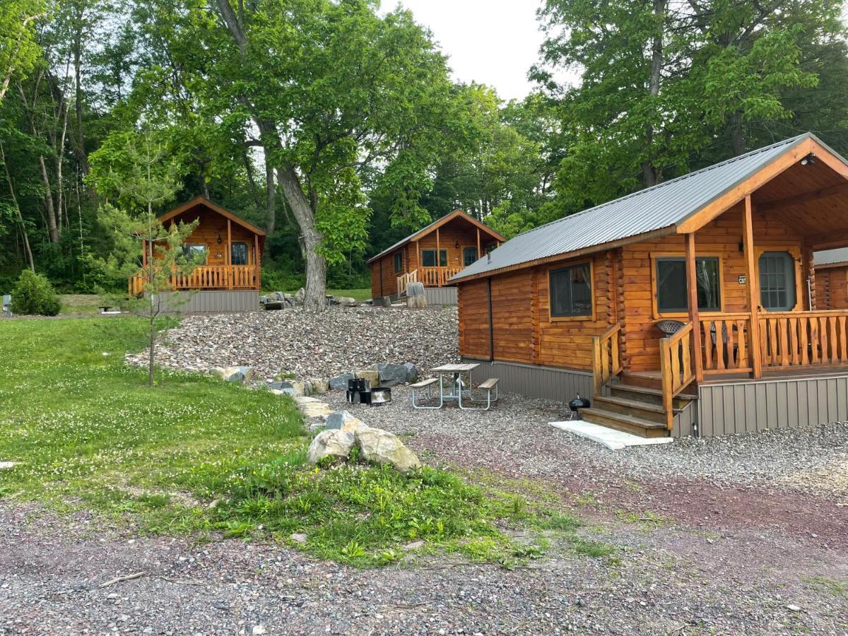 Barnesville Lakewood Park Campground - Luxury Cabin מראה חיצוני תמונה